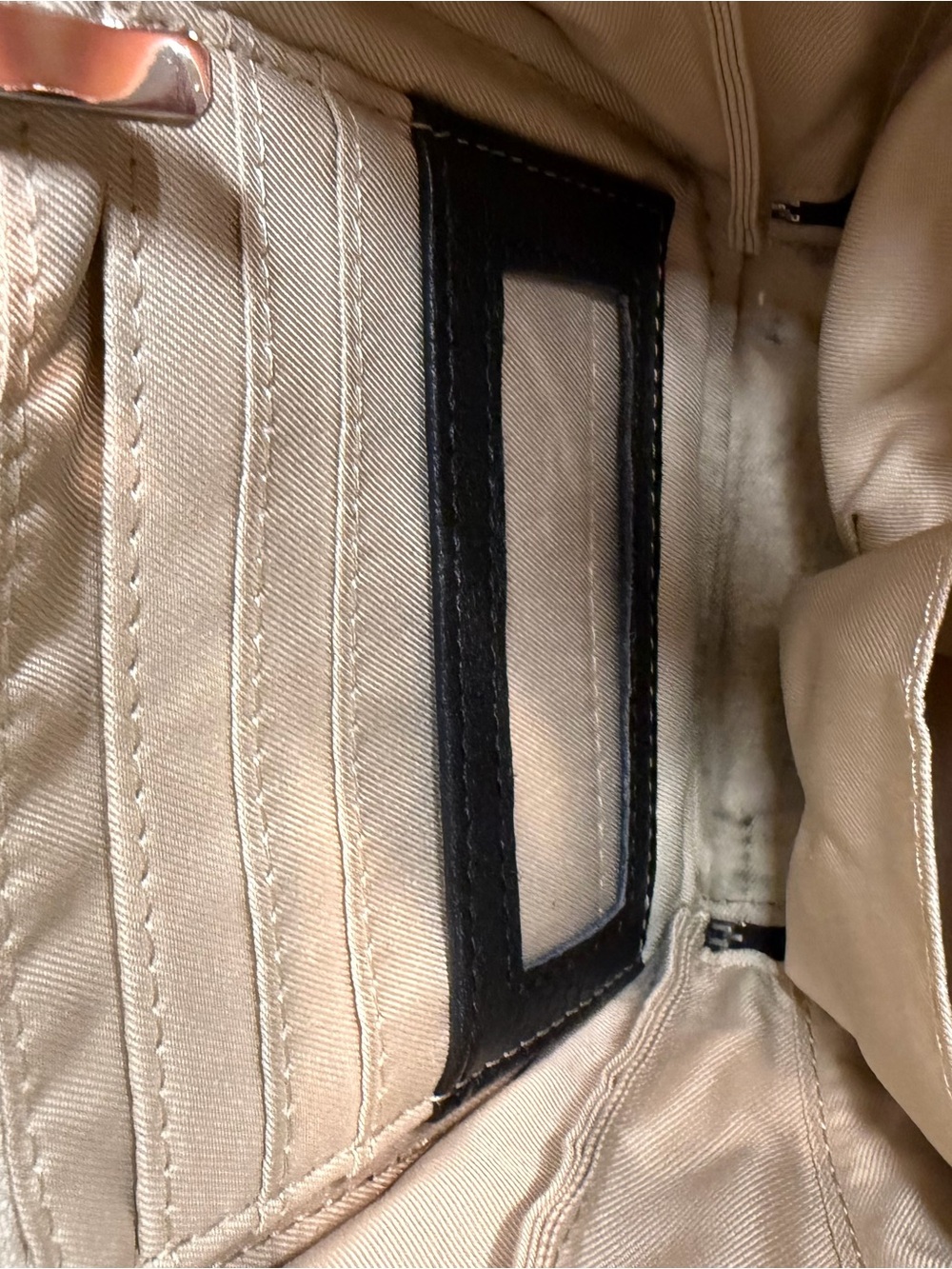 Minooy Aphrodite Phone
Crossbody Bag 1.5L - Picture 6 of 10
